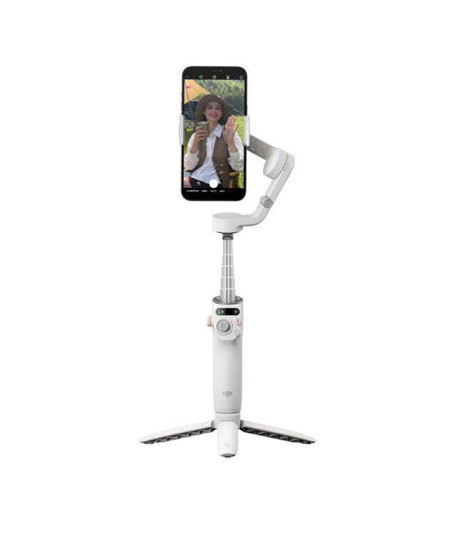 DJI Osmo Mobile 6 - компактен гимбал стабилизатор / В ГАРАНЦИЯ