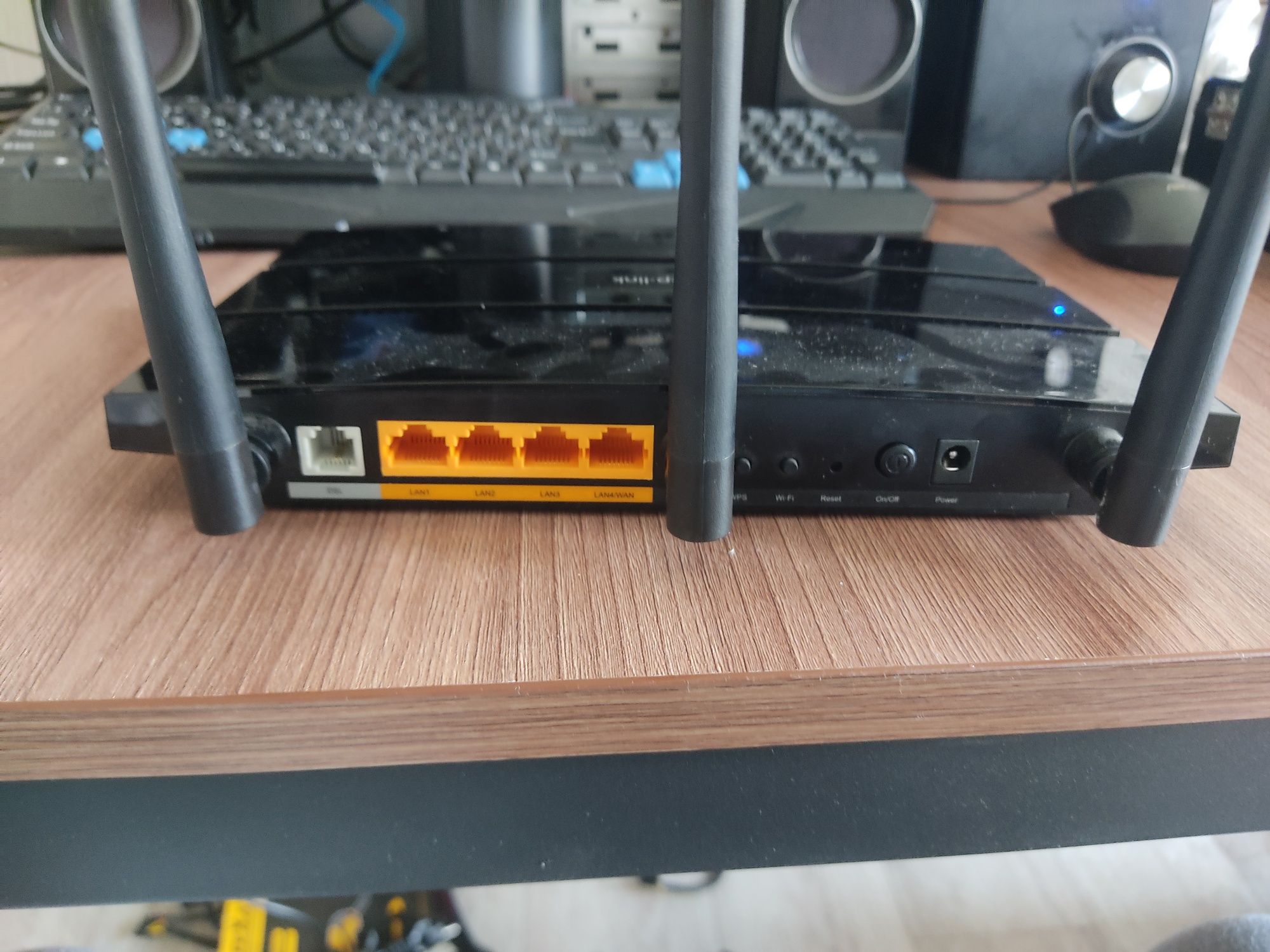 Продам Tp-link n300 рабочий
