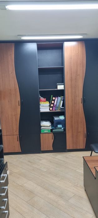 Продам офисные шкафы