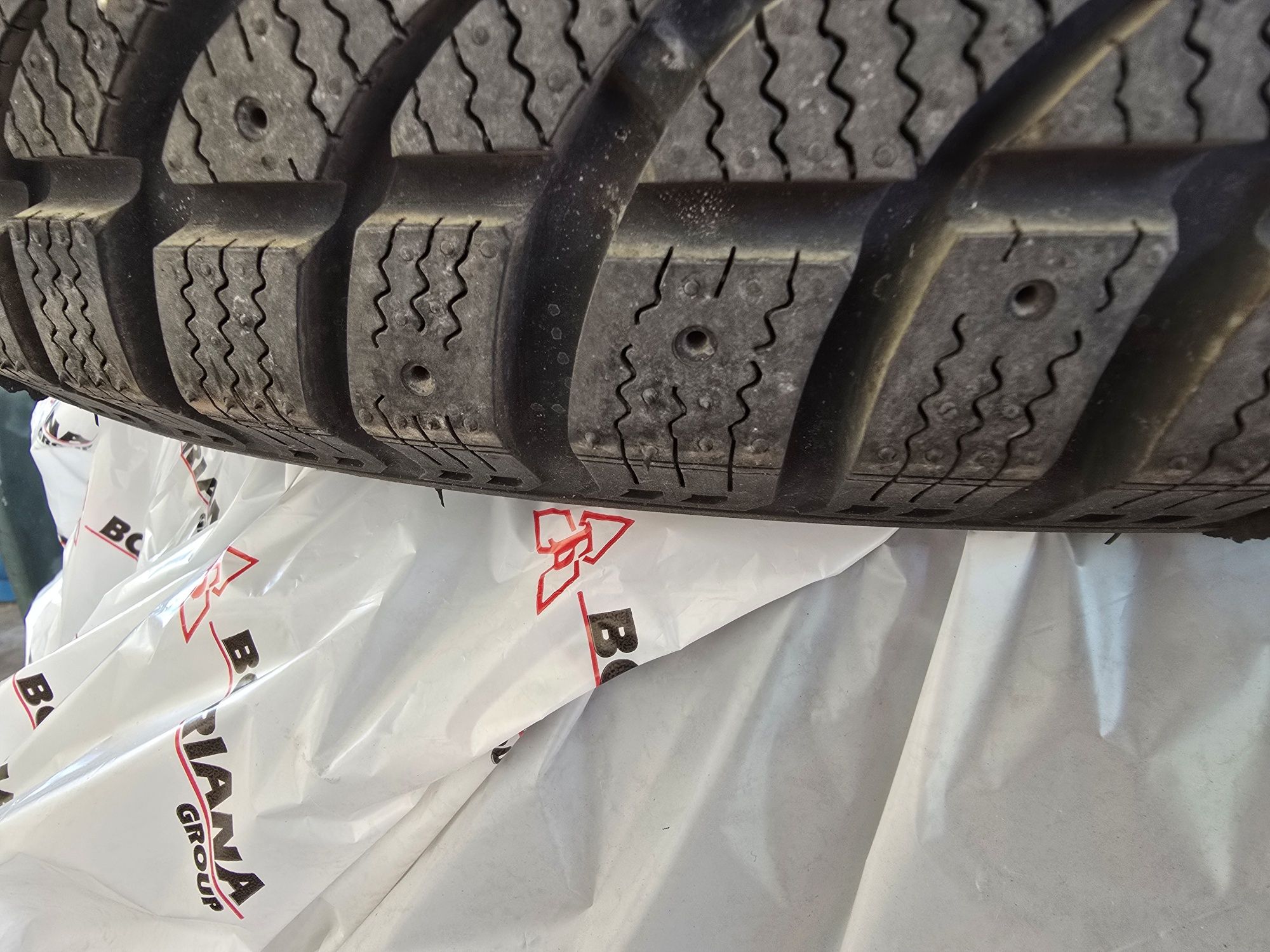 Зимни гуми RXFROST WH12 215 / 70 R15 98T