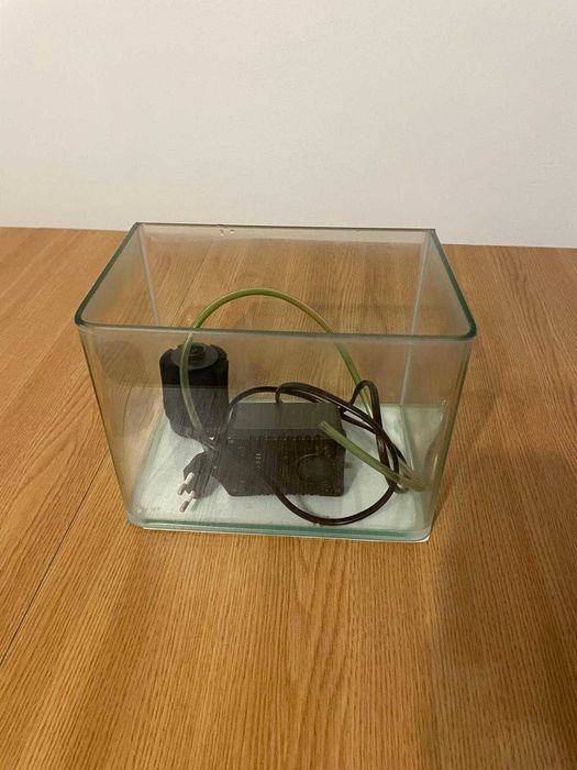 acvariu sticla cu pompa si filtru