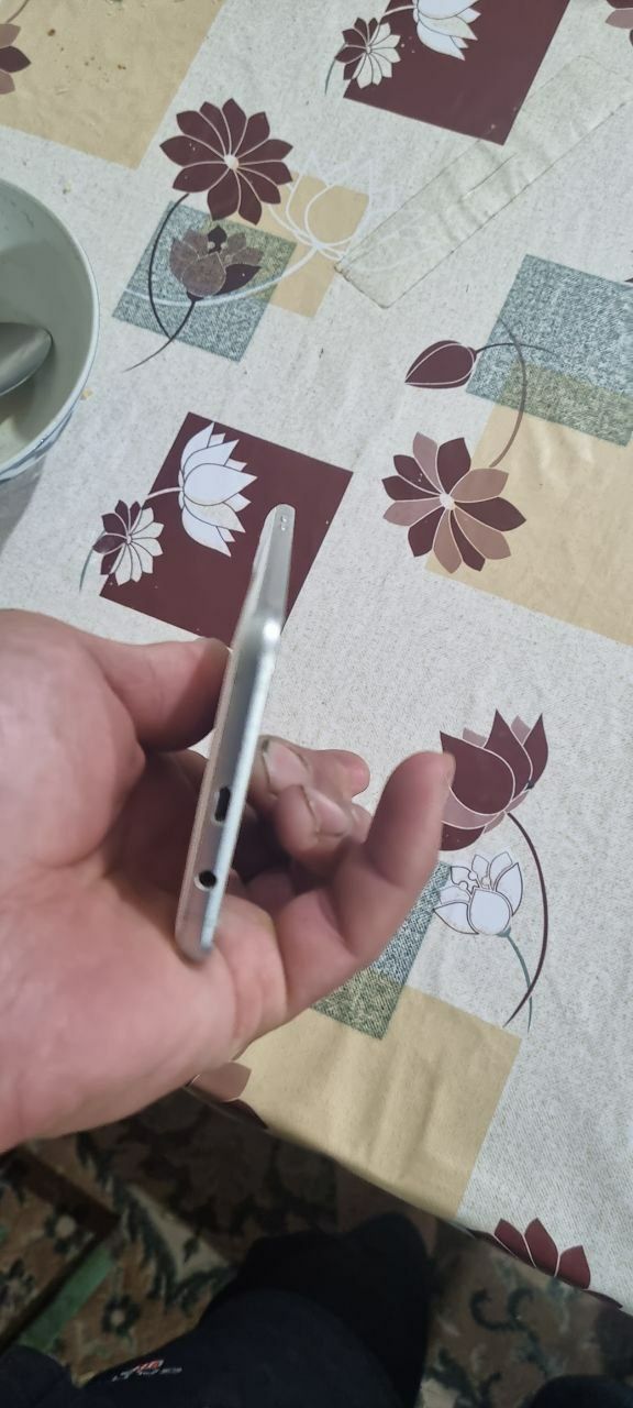 Samsung j 5 rasmla òzinki