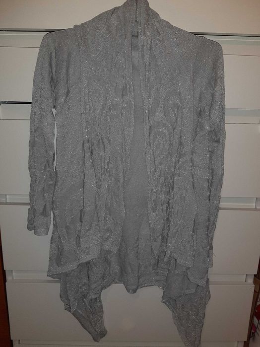 Cardigan argintiu cu fir argintiu, in colturi TRANSPORT GRATUIT