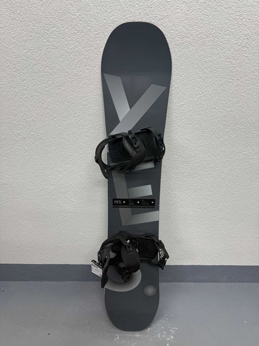 placa snowboard yes basic L146cm