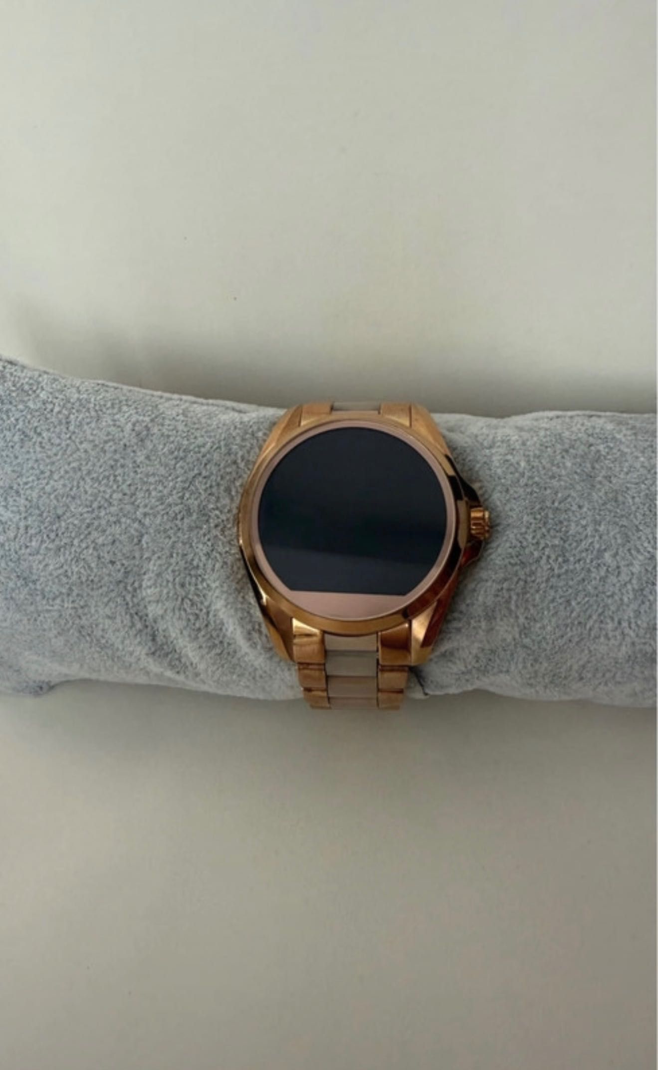 Ceas Michael Kors smartwatch