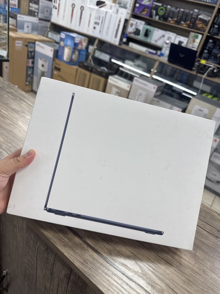 MacBook Air 15 M4  16gb / 512 SSD