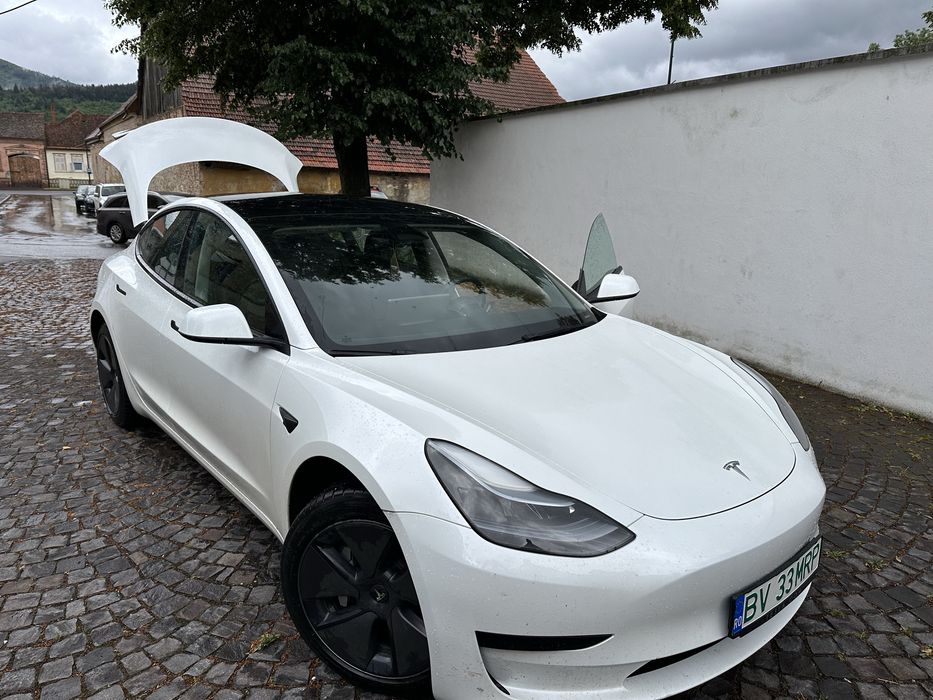 Tesla model 3 tva deductibila