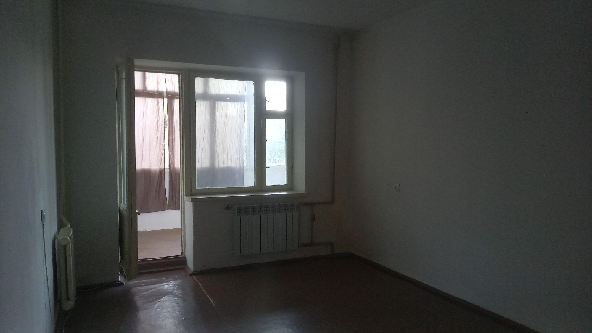 Продам 2 комнатную в Таразе
