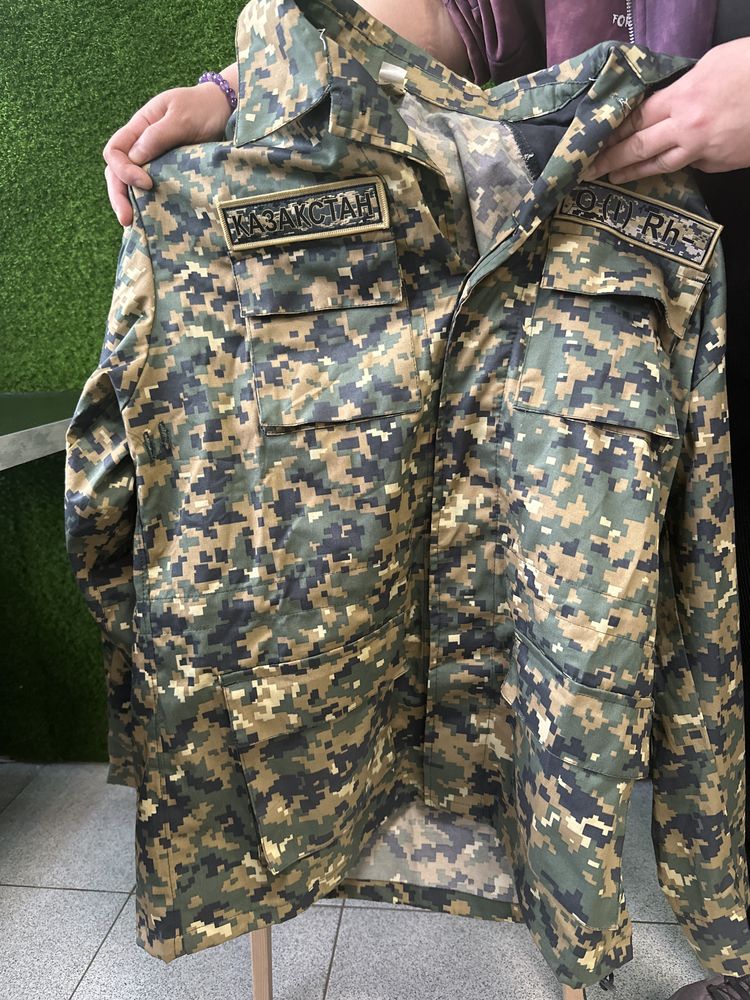 Продам военую форму ( китель,бушлат,штаны) 96-164