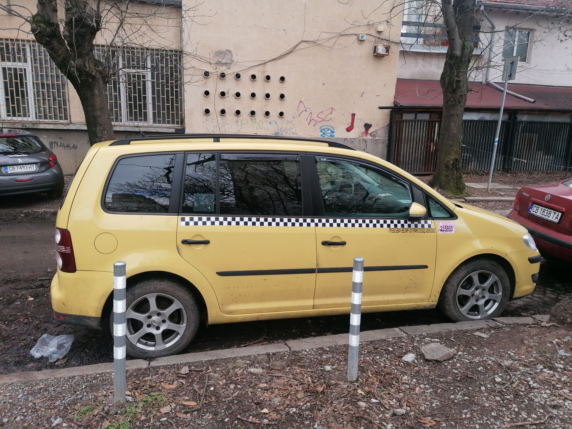 Volkswagen touran седем скорости dsg в перфектно техническо състояние.