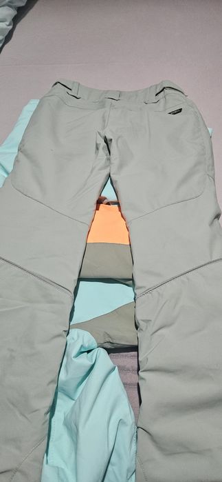 Costum de schi O'Neill pt.fete 12/13 ani (152 cm)