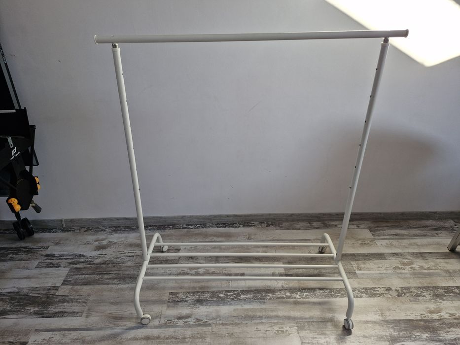 Stander ikea Rigga
