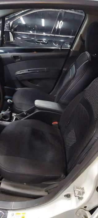 Спарк 1,25 ухоженная,кондёр,пропан-бензин.