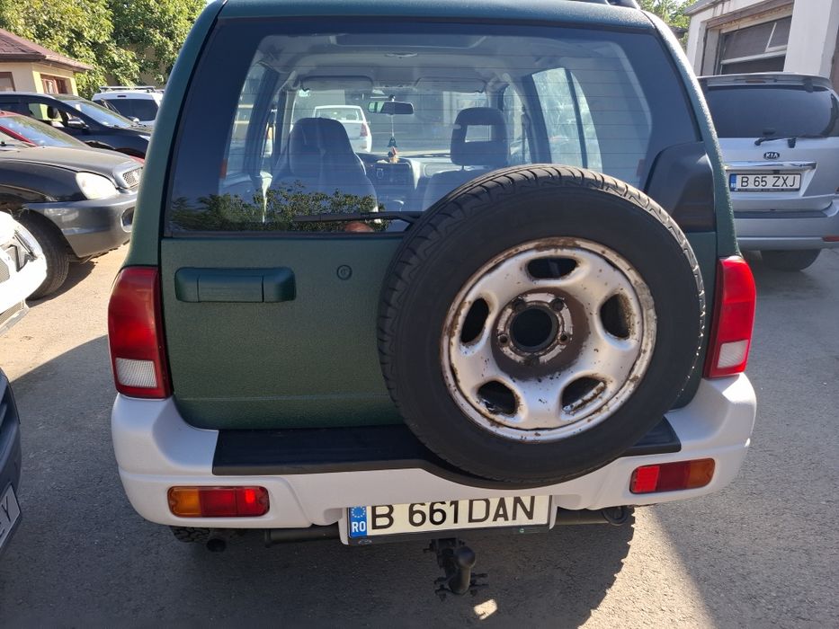 Autoutilitara de teren