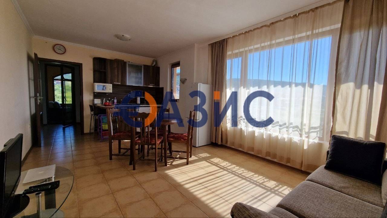 Продава се Двустаен апартамент в Свети Влас - 75 кв.м за 1111 €/кв.м - Снимка #1