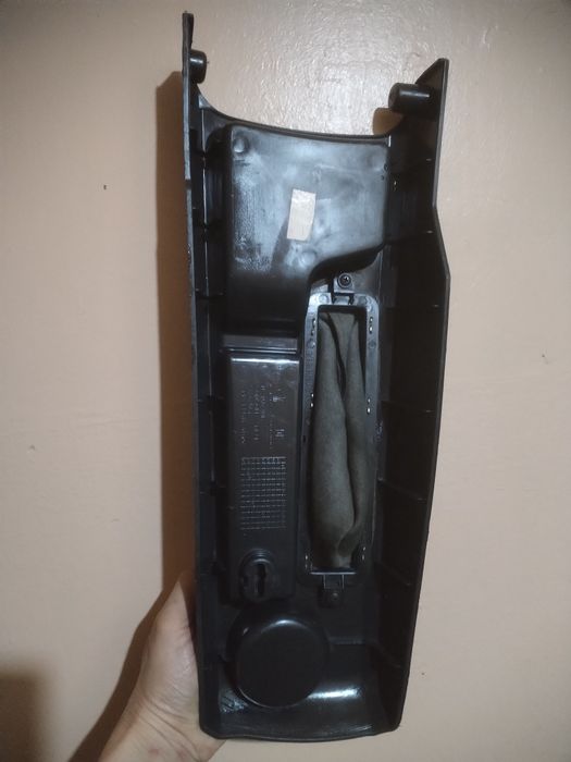 NEXIA 2 ga bar plastmassasi sotiladi.