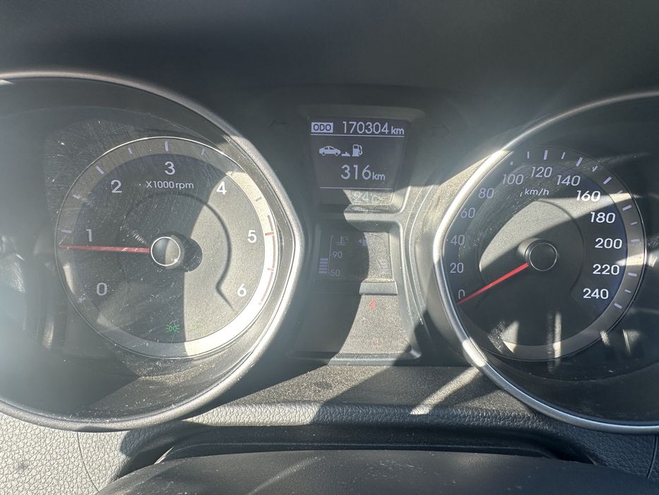 Hyundai i30 1.6 CRDI DPF 5DR MT Highway.