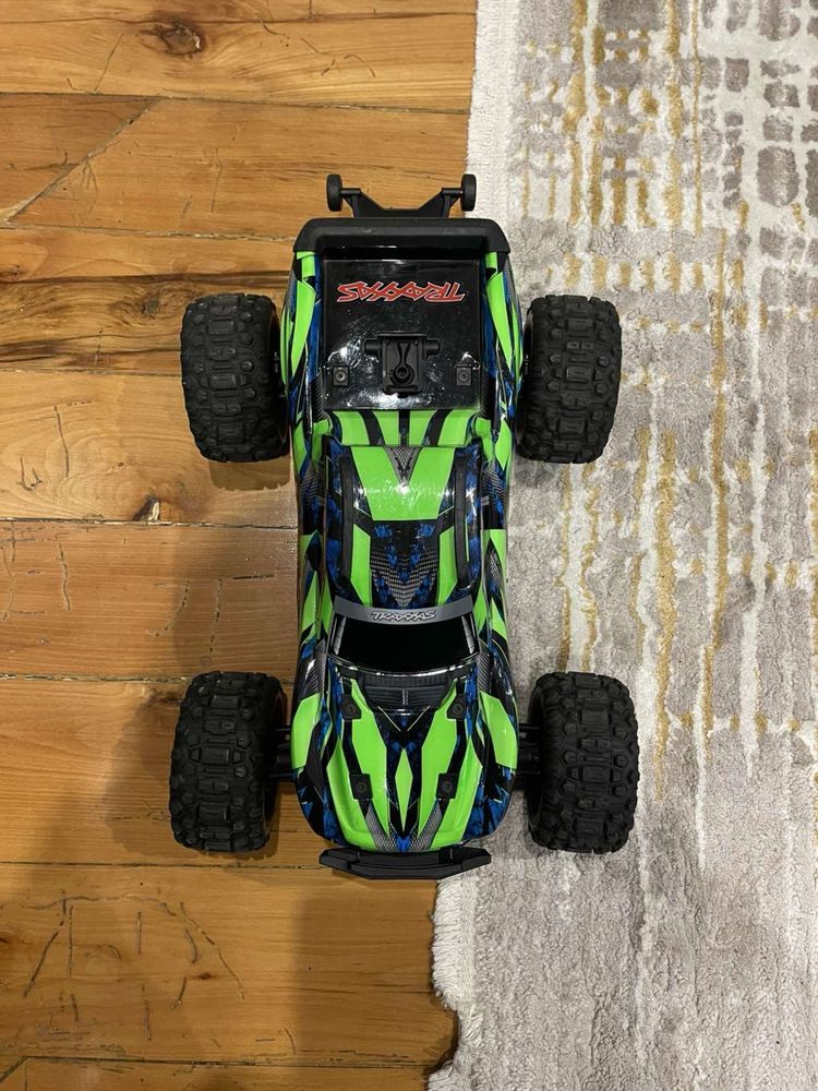 Traxxas Hoss 4x4 VXL