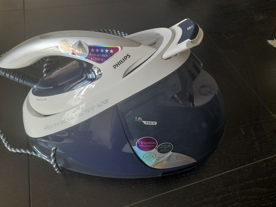 Stație călcat Philips 10/10