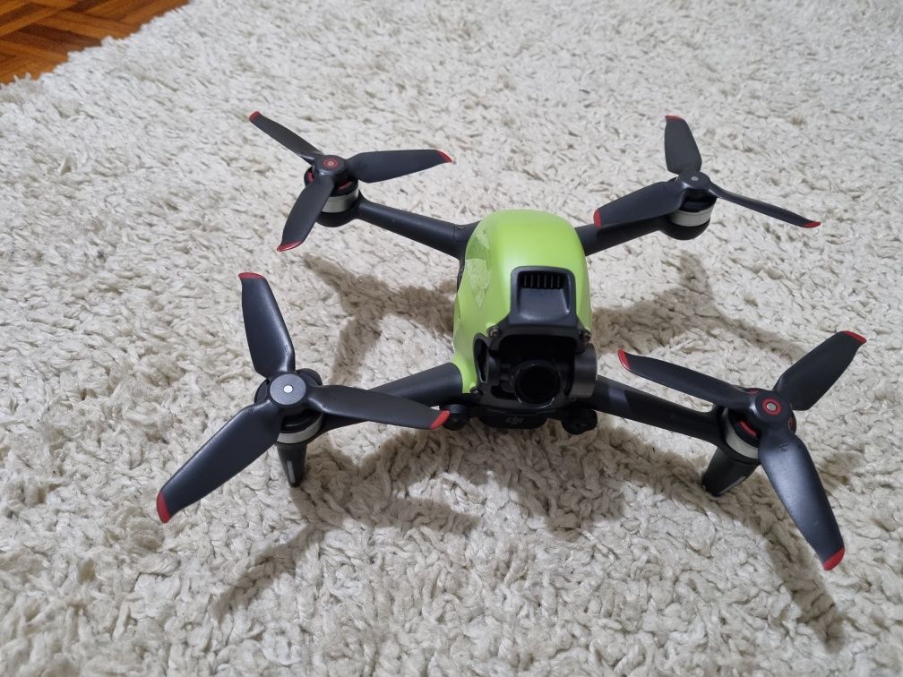 Vand drona dji fpv