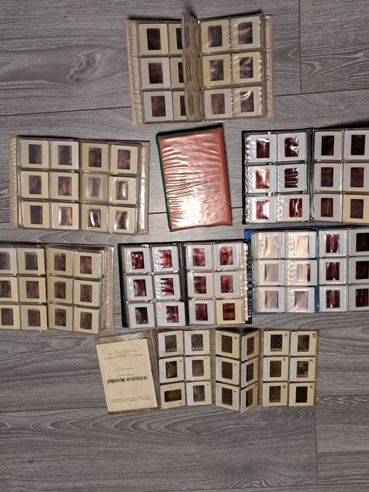 Vând Diapozitive din anul 1983