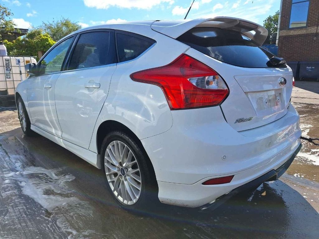Calculator motor ECU Ford Focus 3 2012 HATCHBACK 1.6 i JQDB JQDA 150hp