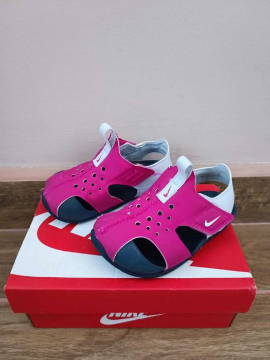 Детски сандали Nike и детски сандали Ponki