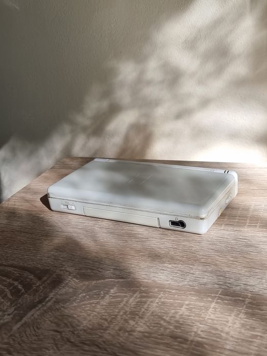 Nintendo DS Lite