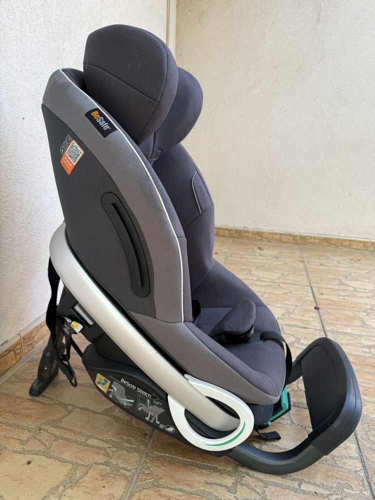Scaun auto pentru copii BeSafe Stretch RF 6 luni-7 ani