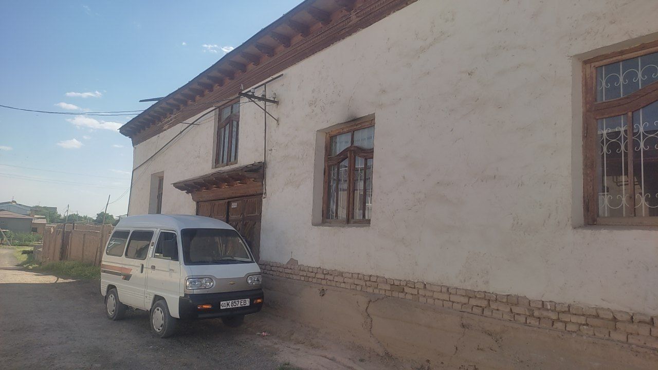 Аренда тутузор. Ховли 5 сот 5 хона