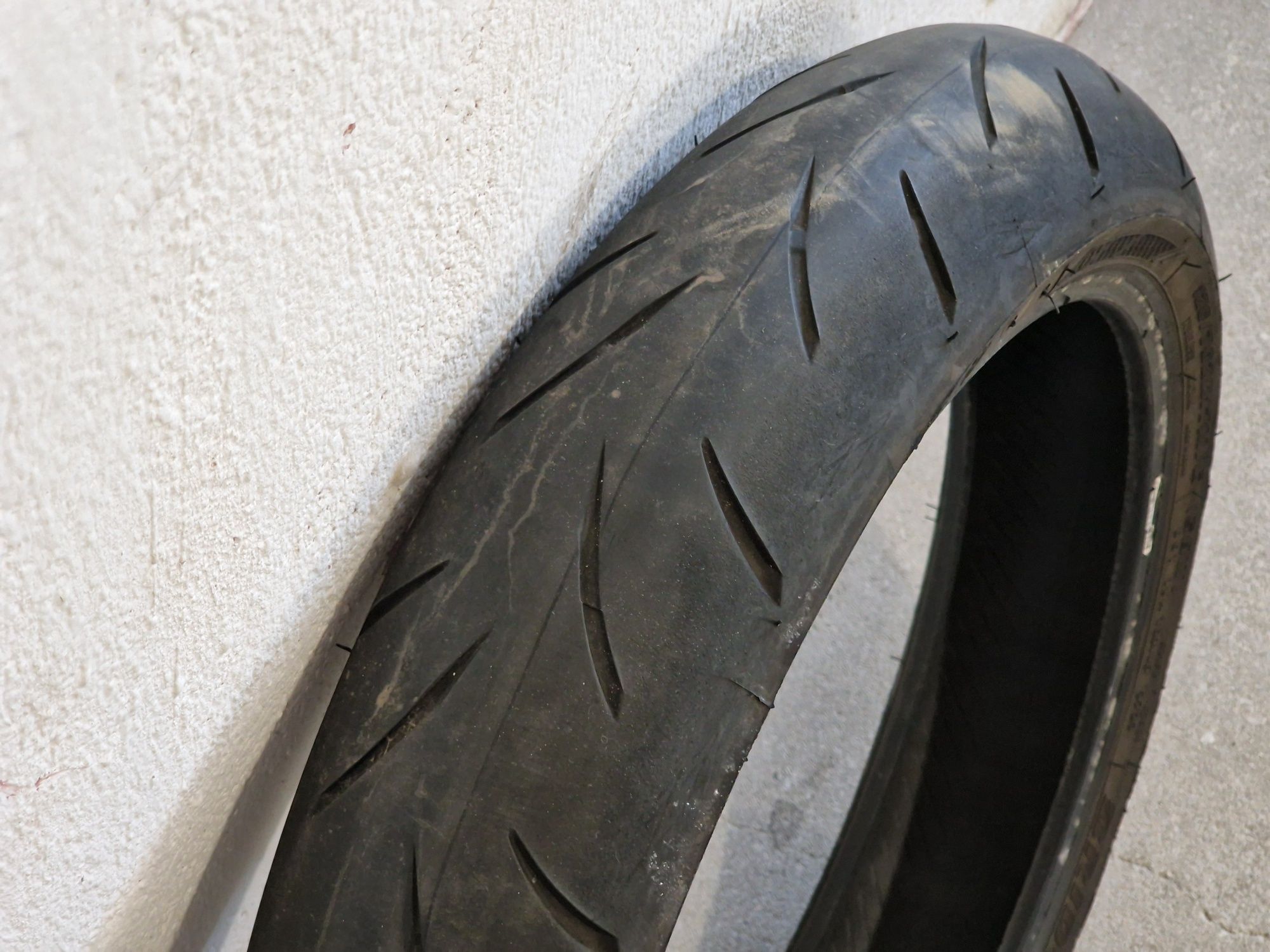 Мото Гума 120/70/17 Мотоциклетна Гума Мотор Bridgestone Battlax S21