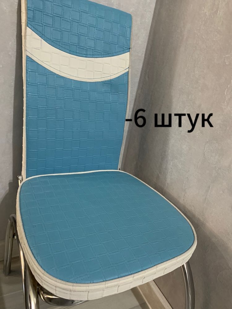 продам Стол со стульями (6 стульев)