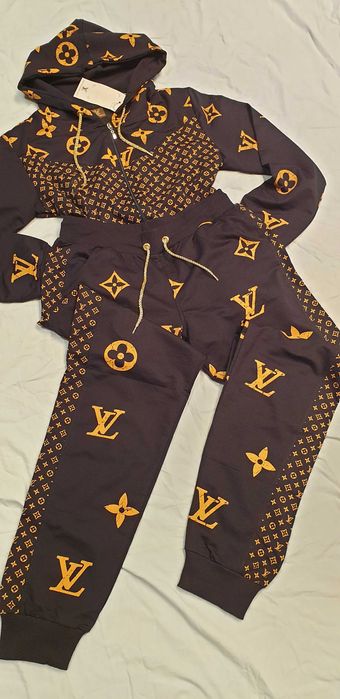 Trening Louis Vuitton, de foarte buna calitate, nou cu eticheta, XL