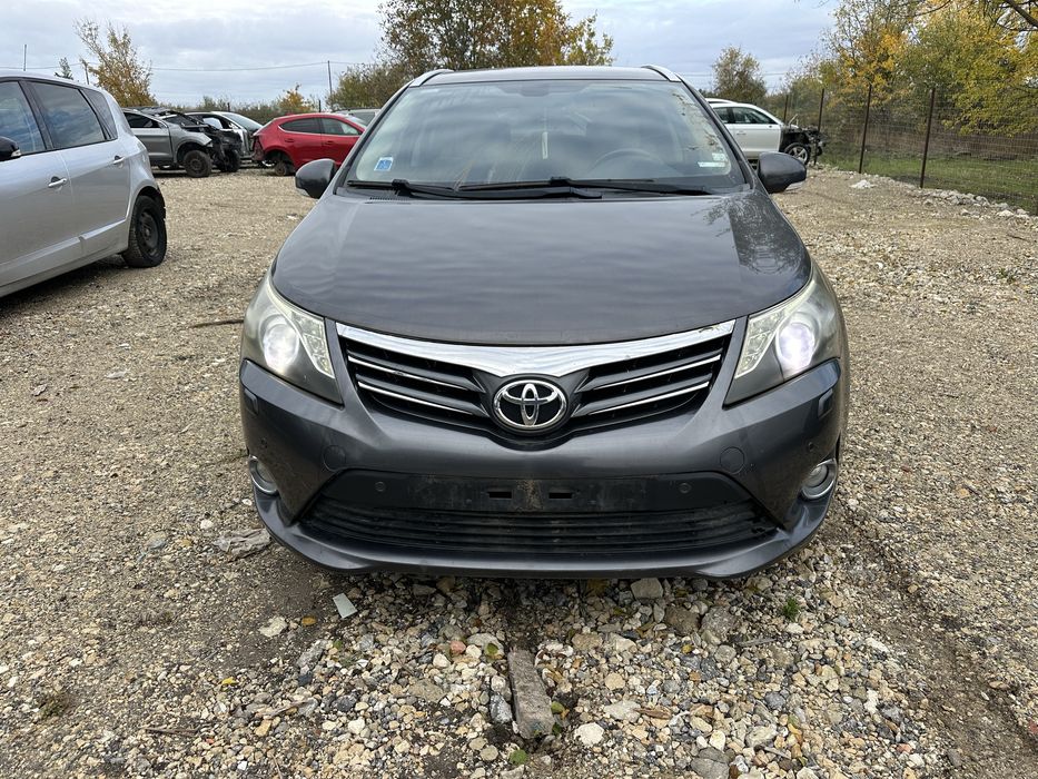 Тойота Аветсис Т27 2.2dcat,Autom,Led,Xenon,Navigation,Камера!