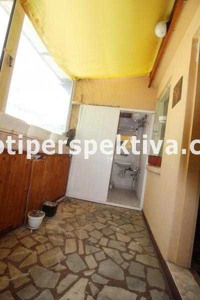 Продава се Тристаен апартамент в Пловдив, Център - 80 кв.м за 2363 €/кв.м - Снимка #9