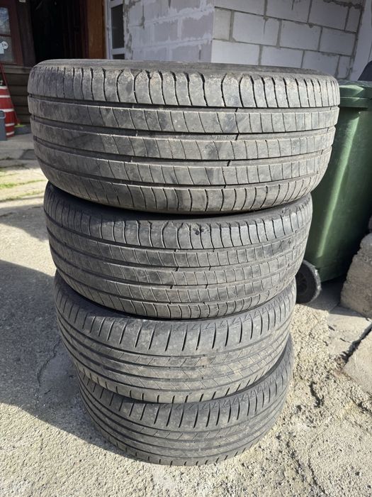 Vand 4 cauciucuri anvelope 225/55/R17 vara Michelin Bridgeston BMW F10
