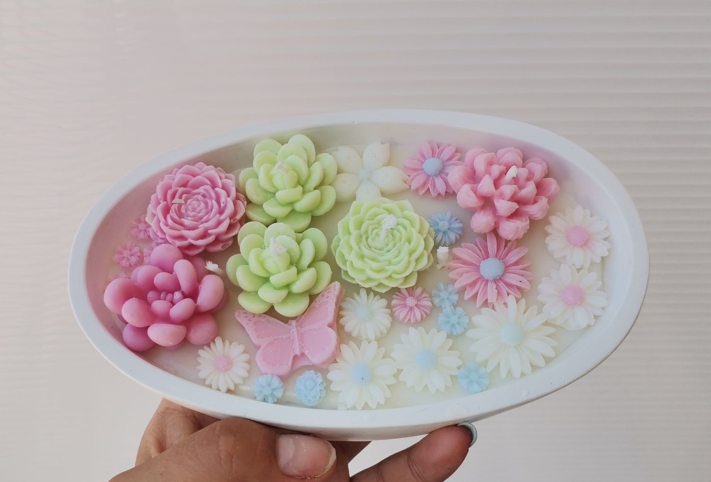 Кашпи с декорация
