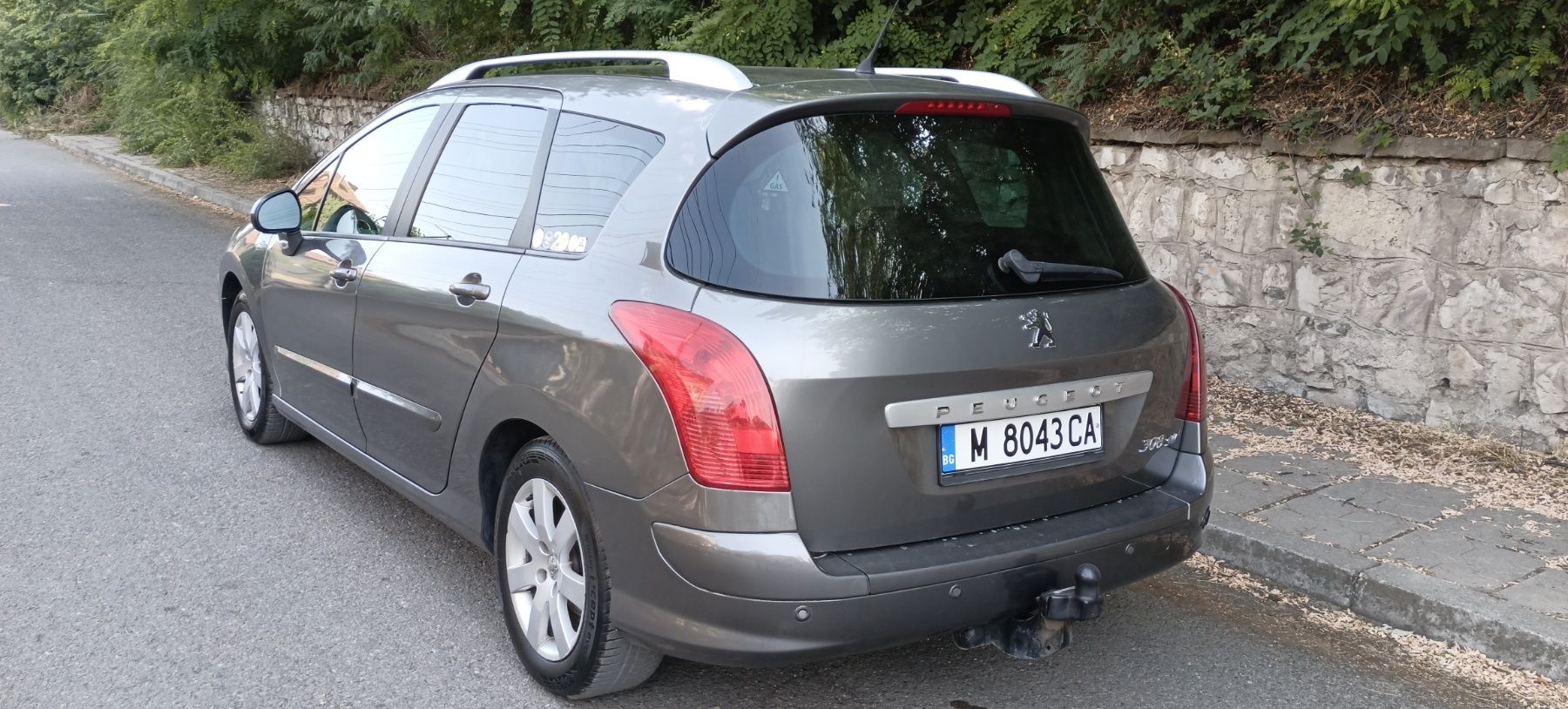 Peugeot 308 SW тъмно сив металик