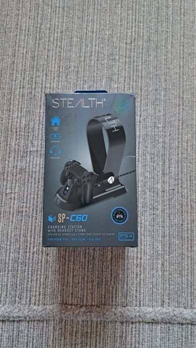 Stație încărcare PS4 Stealth SP-C60 cu suport căști