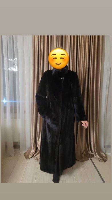 Продам норковую шубу .Размер 46-48. Блек лама. Длинная.