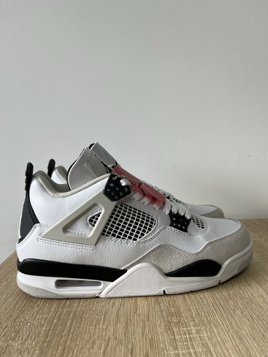 Jordan 4 Military Black