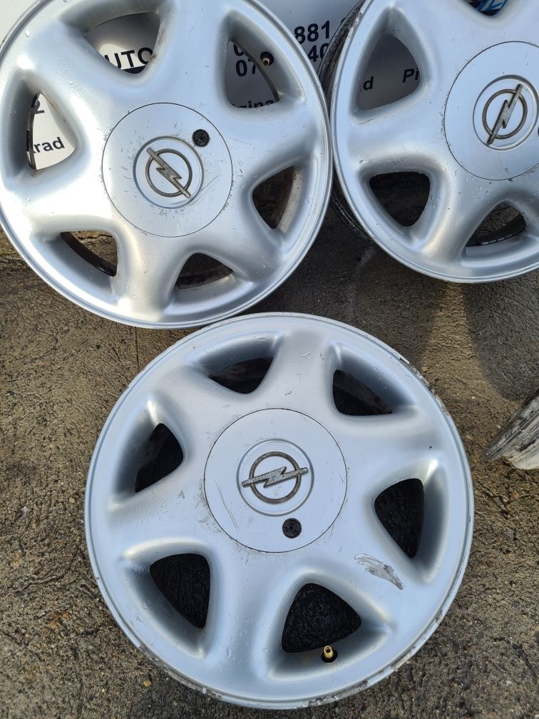 Jante aliaj 4x100 R15 ET46 Opel Corsa C D Combo Tigra Astra VLD J8