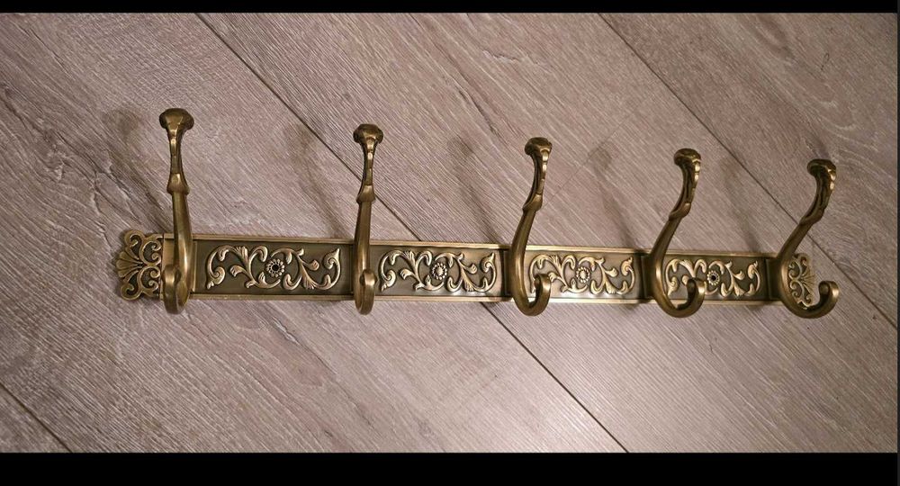 Алуминиева закачалка в бароков стил, 39см