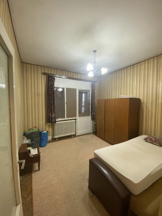 Apartament cu 3 camere si garaj, zona centrala