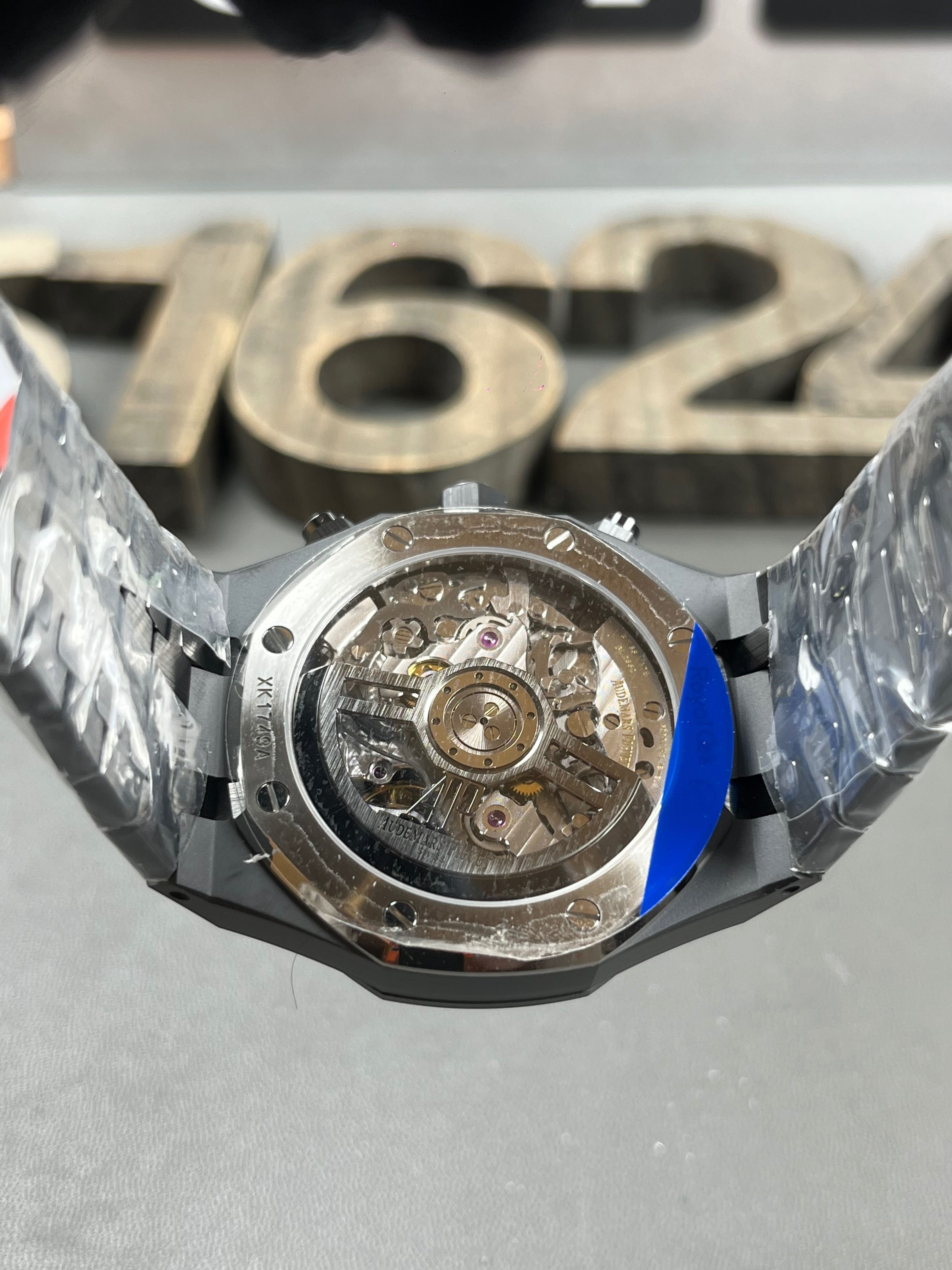 Audemars Piguet Royal Oak Chronograph 26240CE | 41mm | Full Ceramic