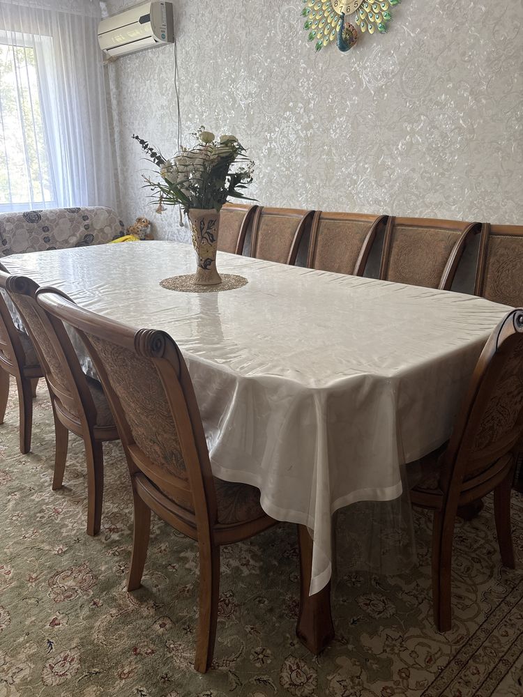 Продам стол стулья