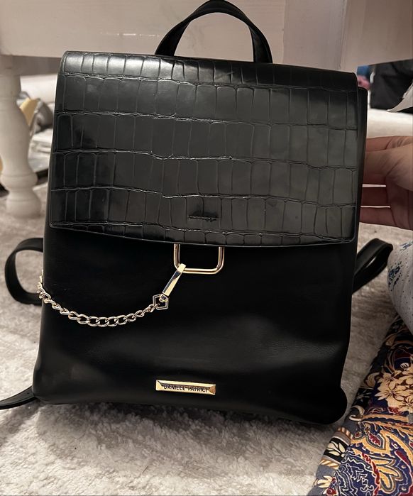 Новая нетронутая сумка Daniele Patrici с тиснением под крокодила