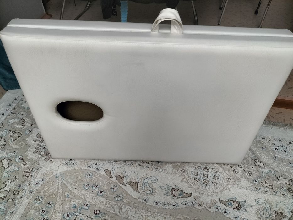 Кушетка для массажа