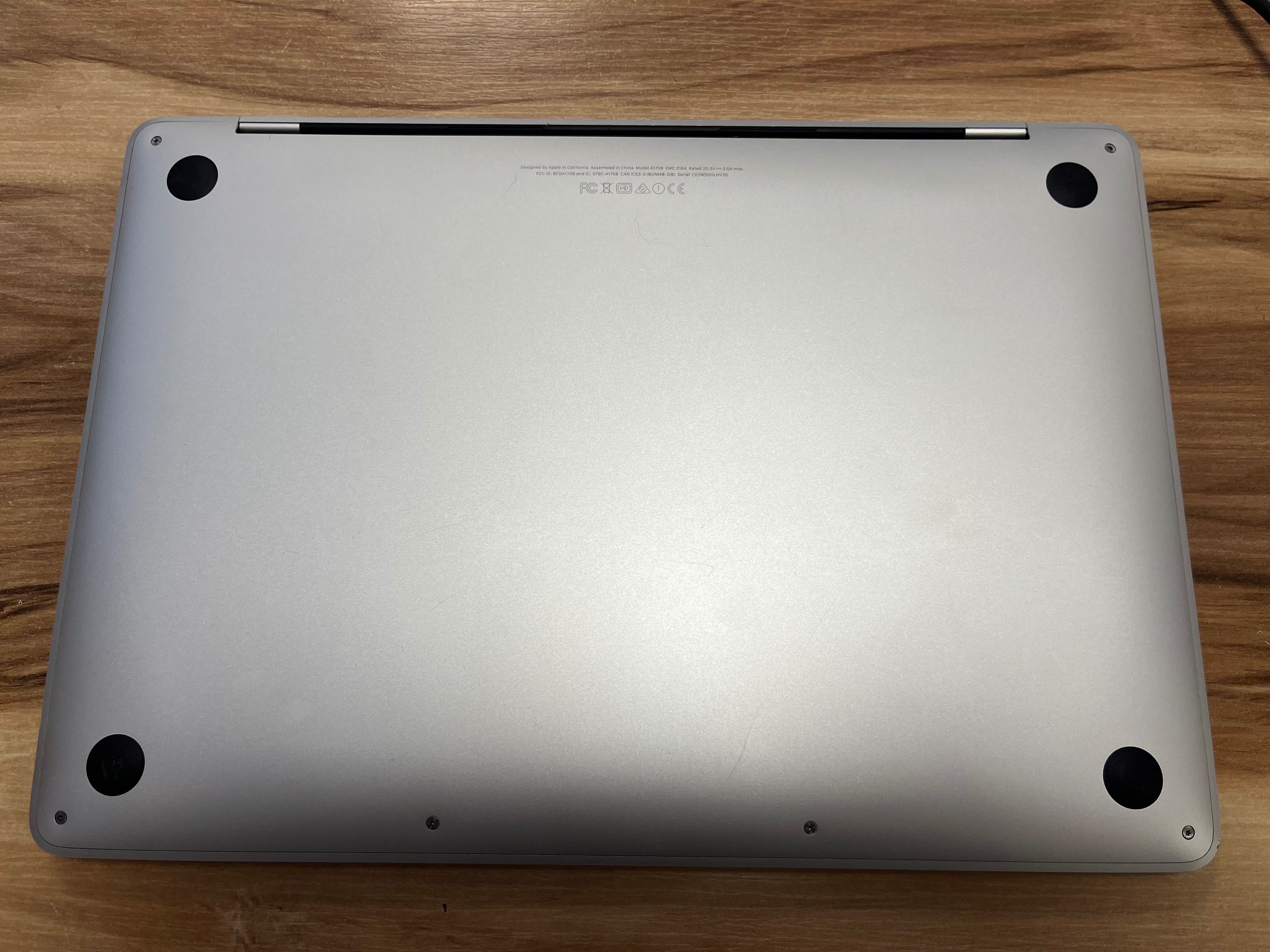 MacBook Pro A1708 13инча 2017г 256gb