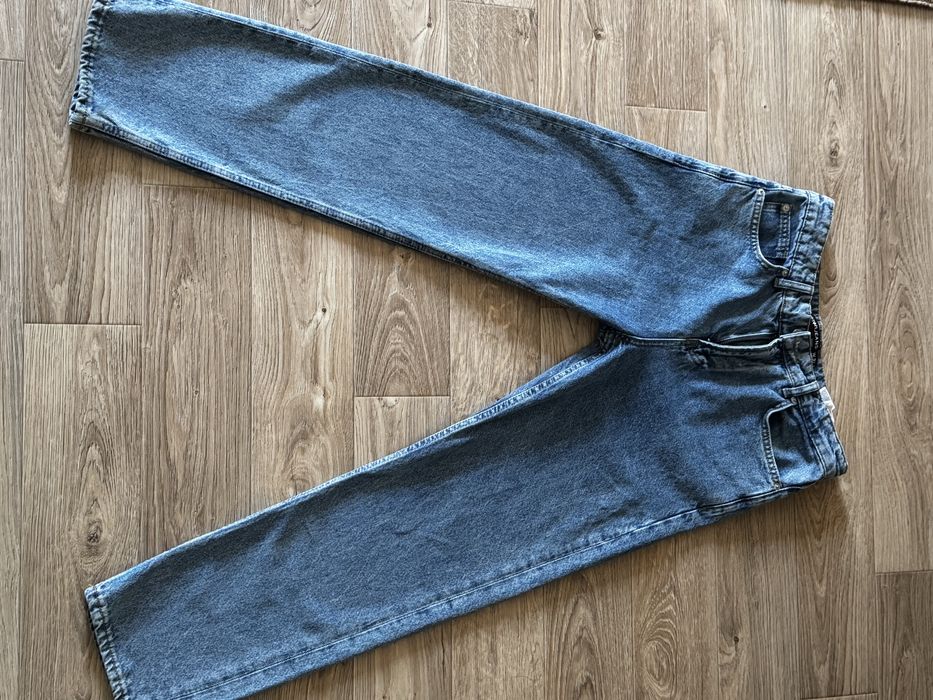 Продам джинсы новые